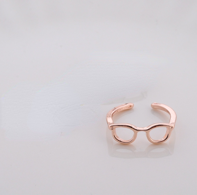 Anillo Ajustable de Lentes estilo Minimalista en Oro y Plata