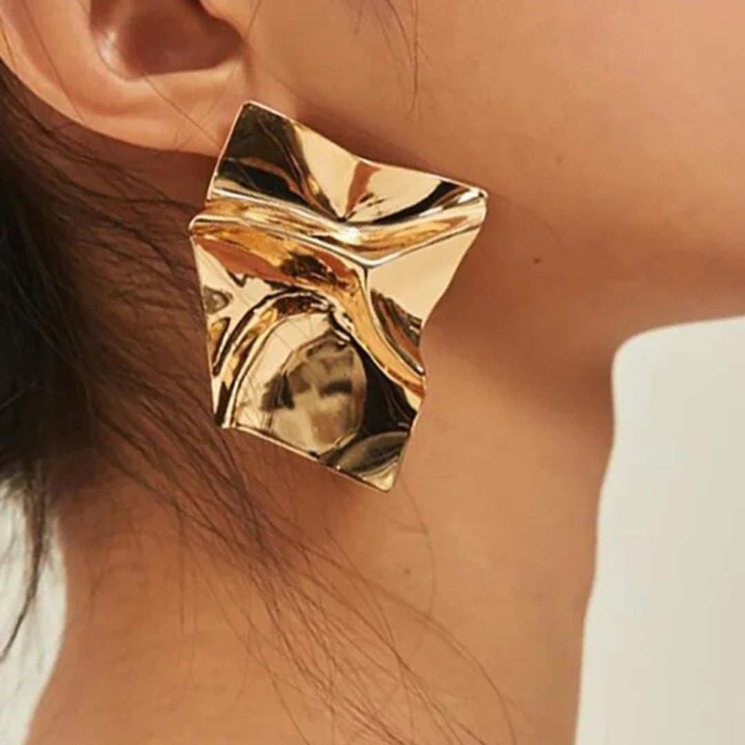 Aretes Irregulares Vintage en Oro