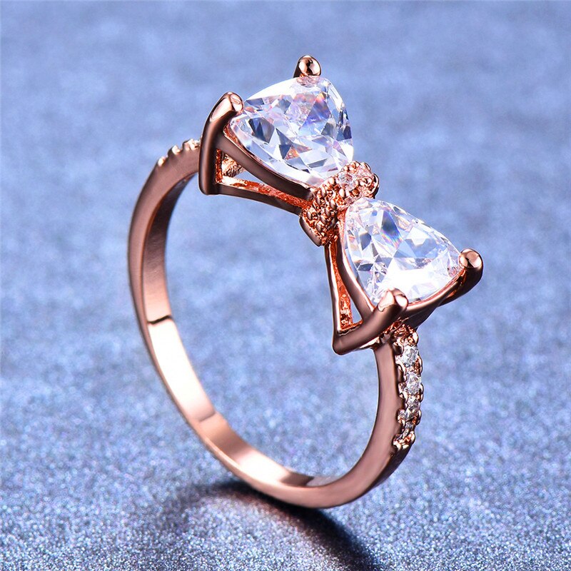 Anillo de Lazo con Piedras Preciosas