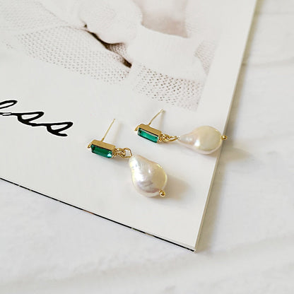 Pendientes Frutales con Esmeralda