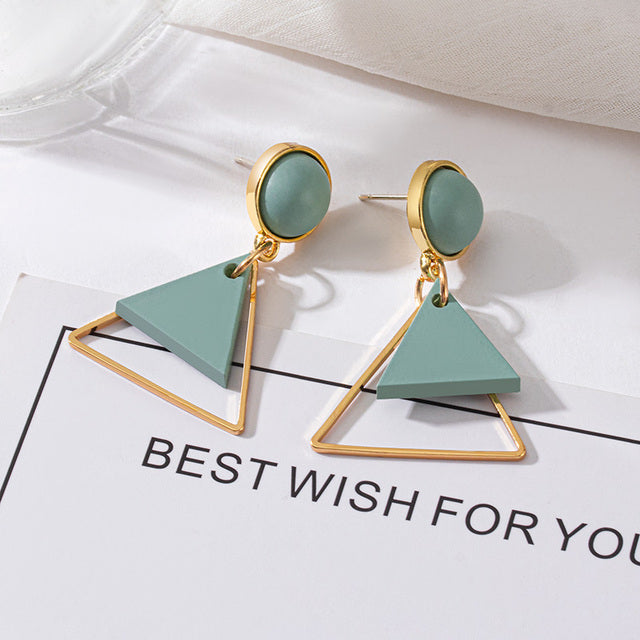 Aretes de Lujo Triangulares en Oro