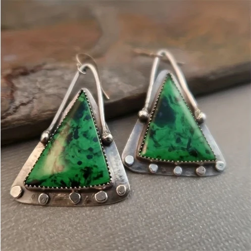 Aretes Verdes Triangulares Vintage