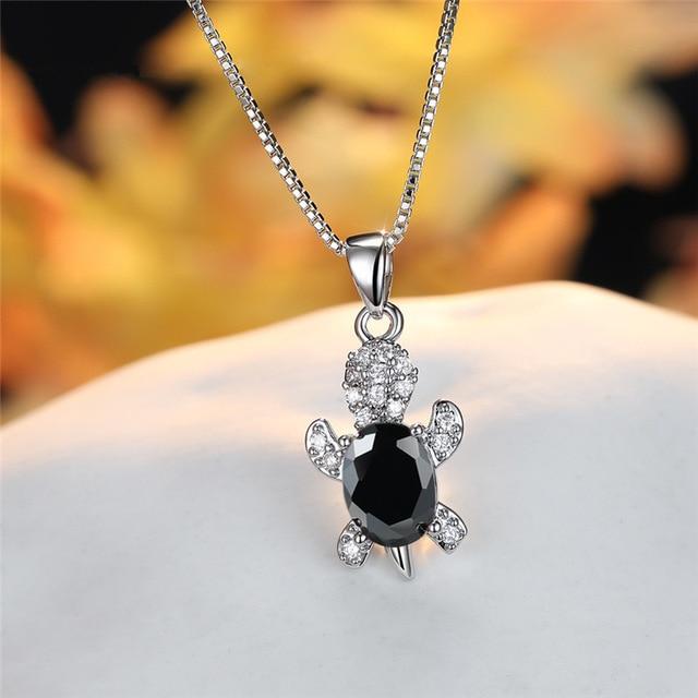 Colgante de Tortuga en Zirconio Ovalado y Plata